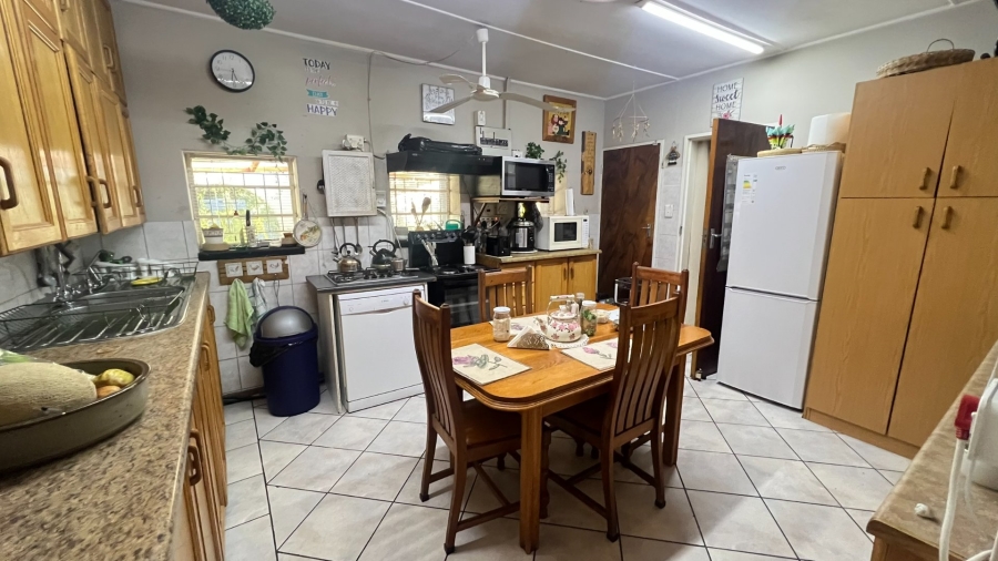 11 Bedroom Property for Sale in Universitas Free State